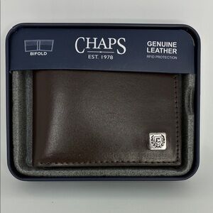 NWT Chaps Brown Leather Bifold Wallet with tin box